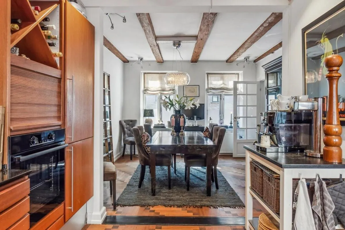 Beautiful Townhouse With A Garden In The Best Location In Copenhagen 0*,  דנמרק
