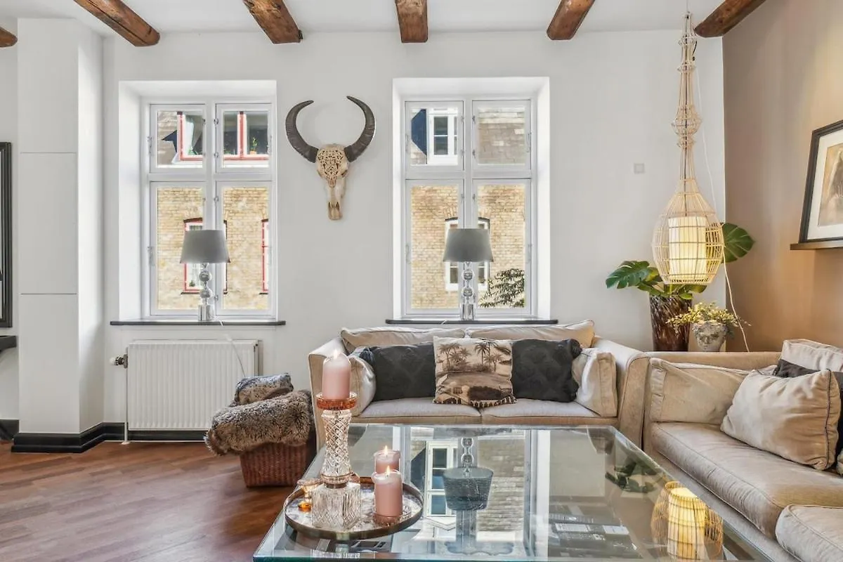 Beautiful Townhouse With A Garden In The Best Location In Copenhagen 0*,